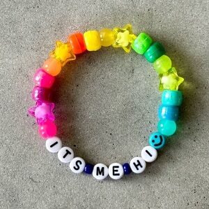 Taylor Swift Friendship Bracelet